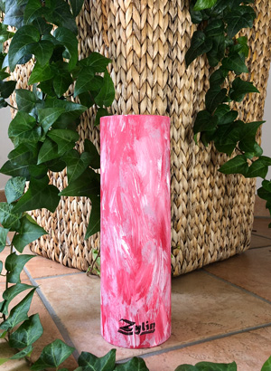 Zylin gestalteter Folienkern Wildes Rot in Umgebung